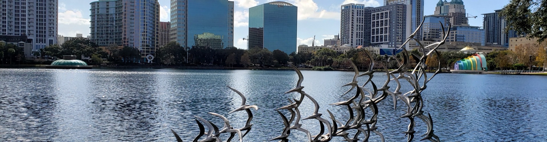 Lake Eola en Orlando, destino del trayecto Transporte de Miami a Orlando